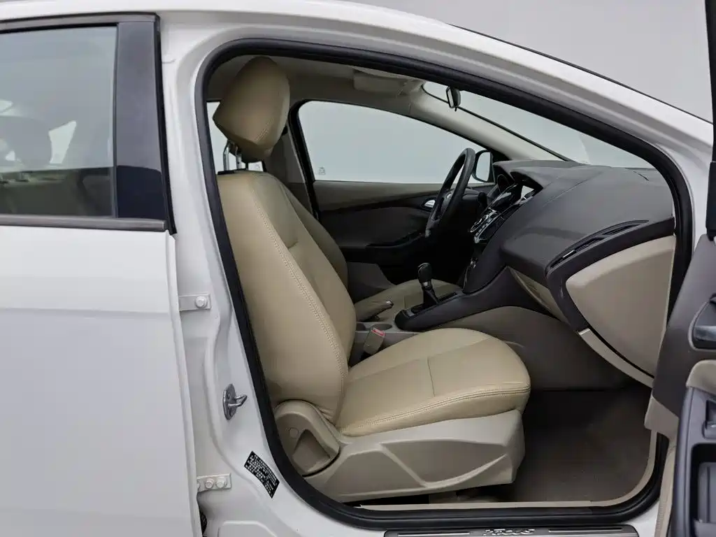 Ford Focus — миниатюра 23