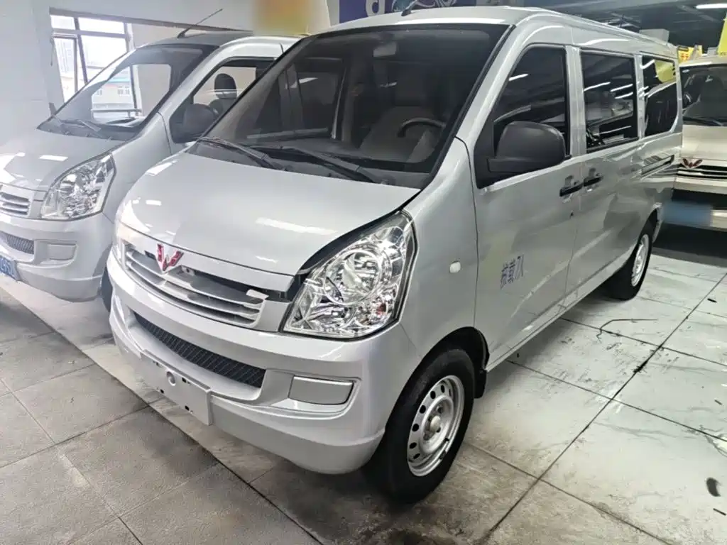 Wuling Rongguang S