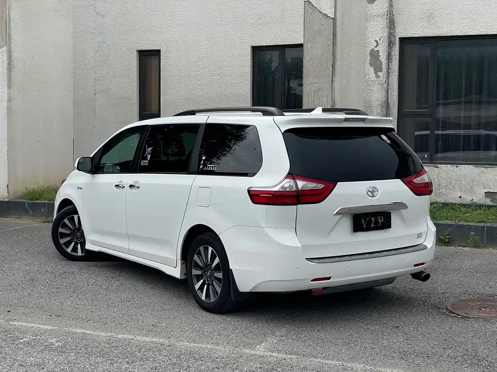 Toyota Sienna 2015 3.5L L