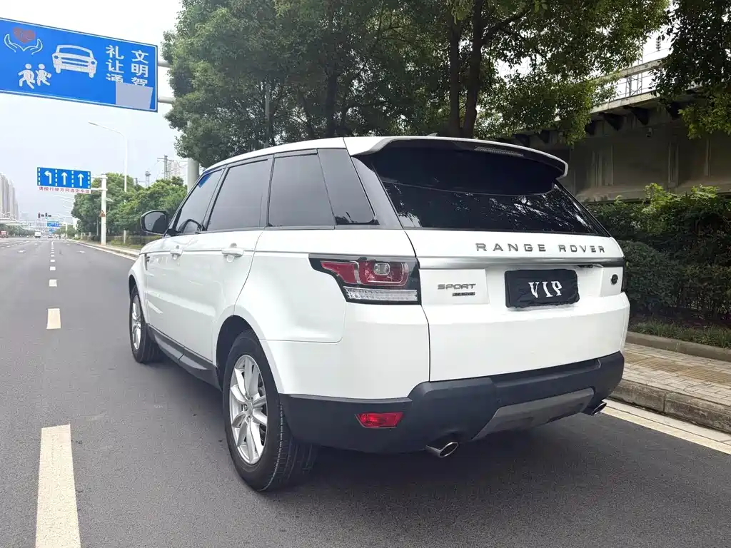 Land Rover Sport — миниатюра 8