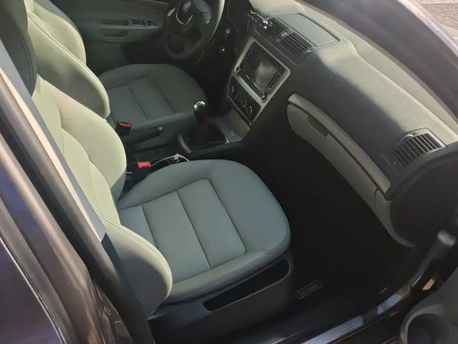 Skoda Octavia — миниатюра 8