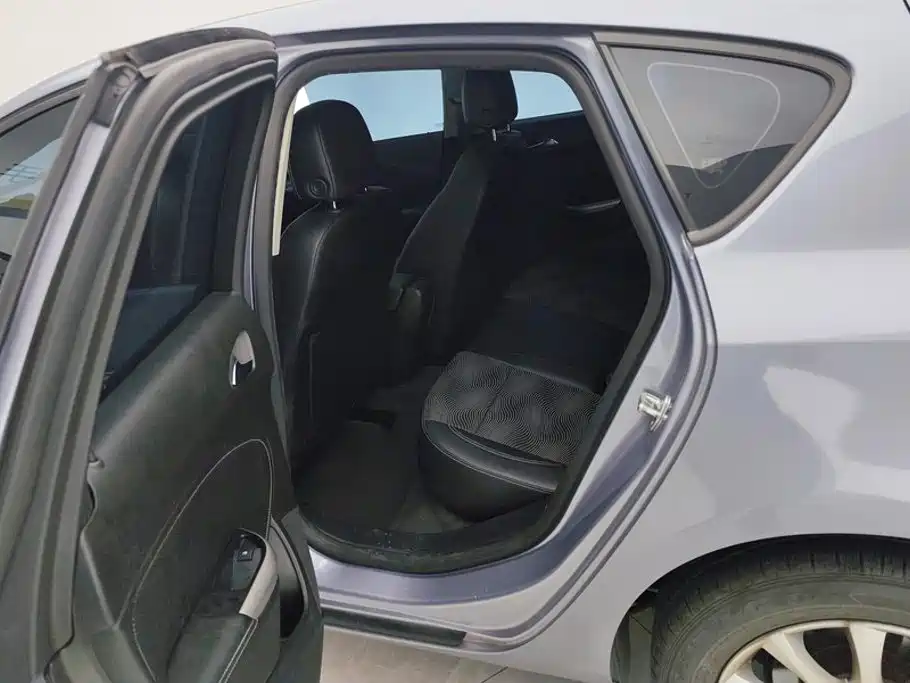 Buick Excelle — миниатюра 11