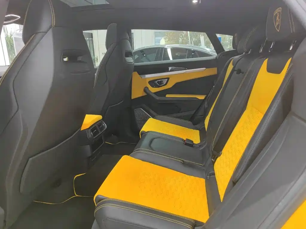 Lamborghini Urus — миниатюра 4