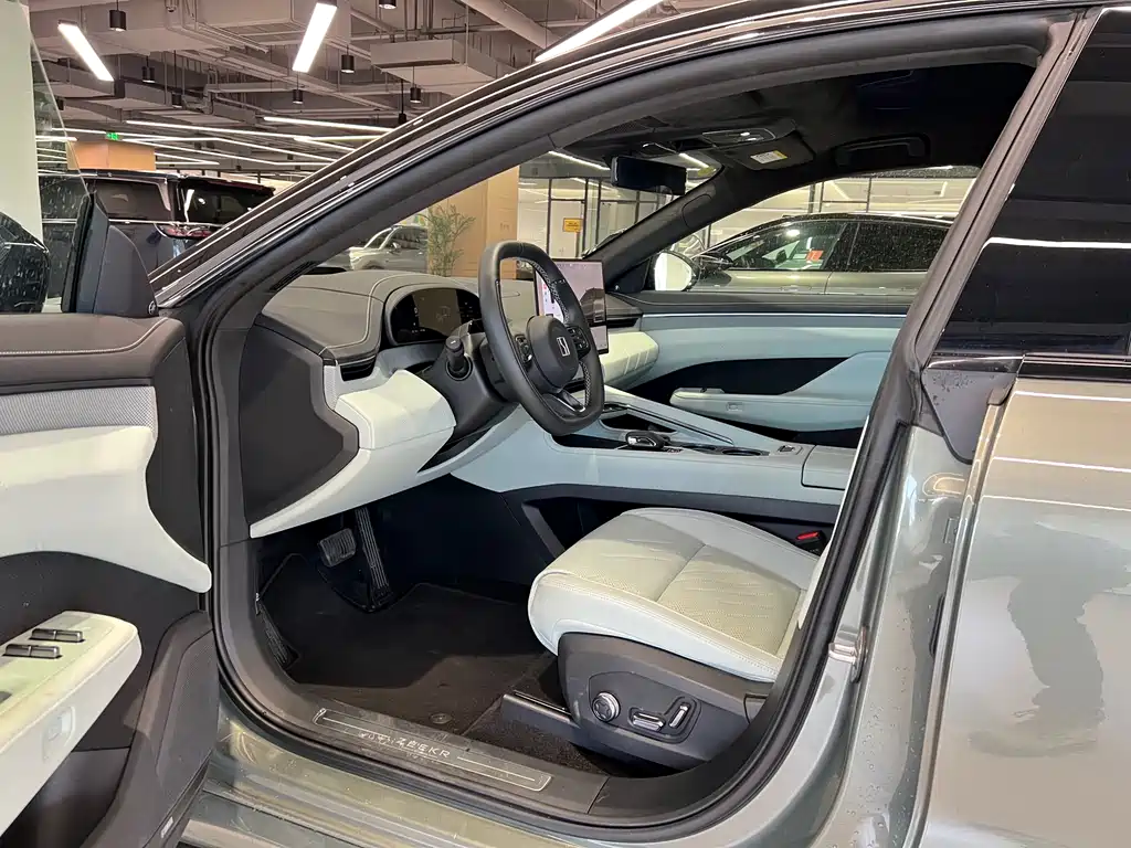 ZEEKR EXTREME KRYPTON 001