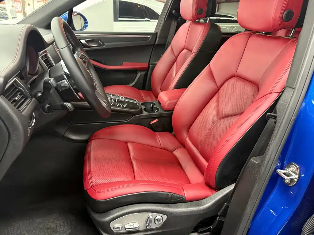 Porsche Macan — миниатюра 8