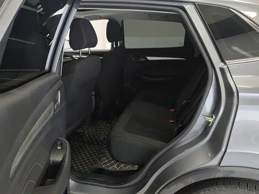 Roewe RX3 — миниатюра 11