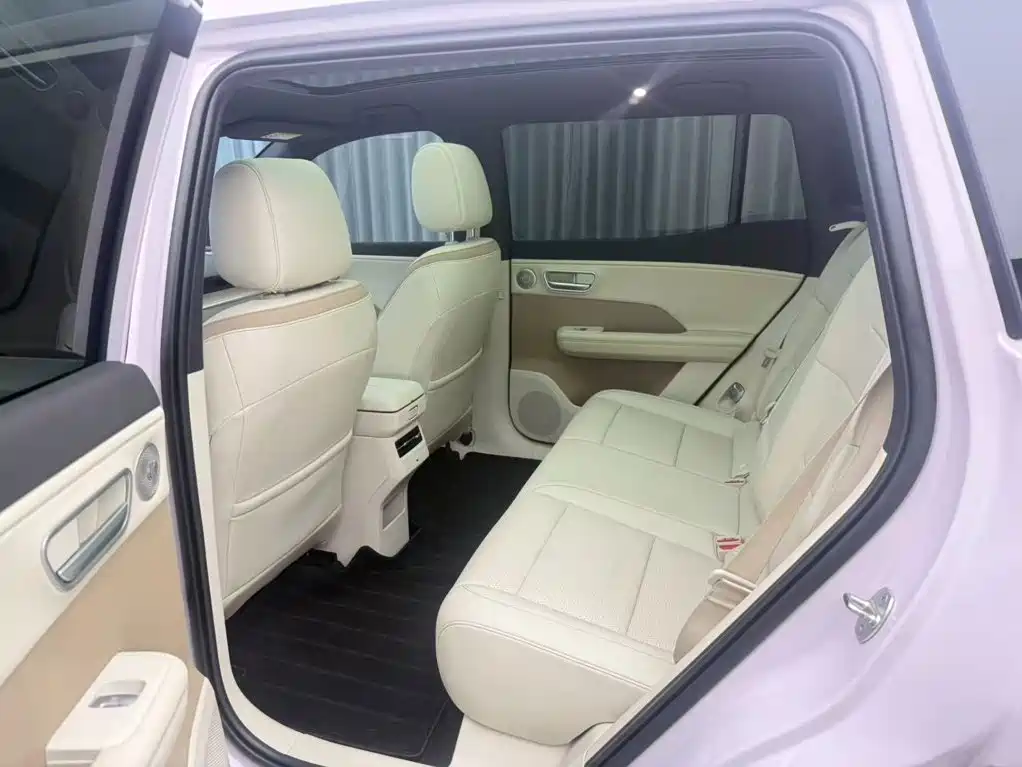 Toyota bZ3X — миниатюра 9