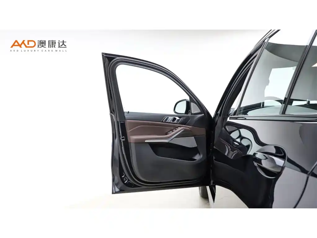 BMW X5 — миниатюра 10