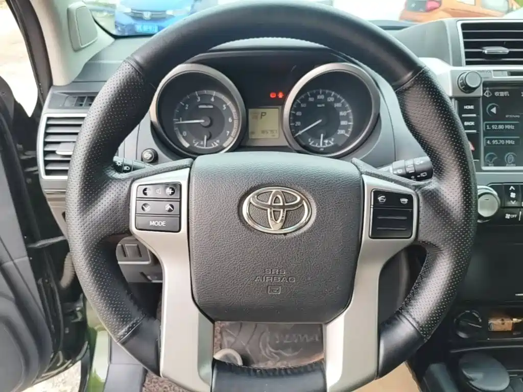 Toyota Prado — миниатюра 11