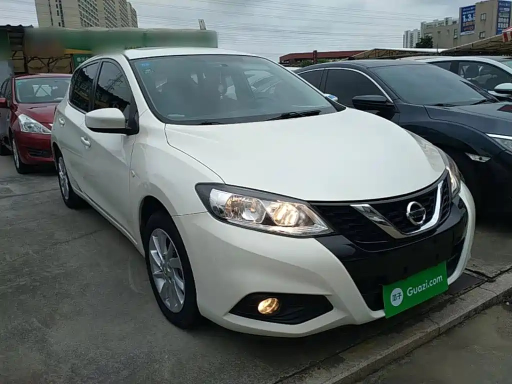 Nissan Tiida — миниатюра 4