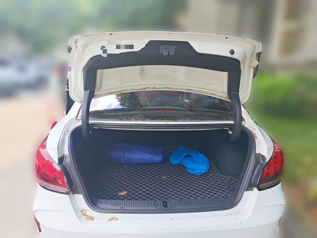MG MG5 1.5 л 2021 г. Белый, пробег 17500 км