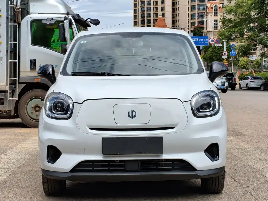 Leapmotor Leapmotor T03 — миниатюра 2