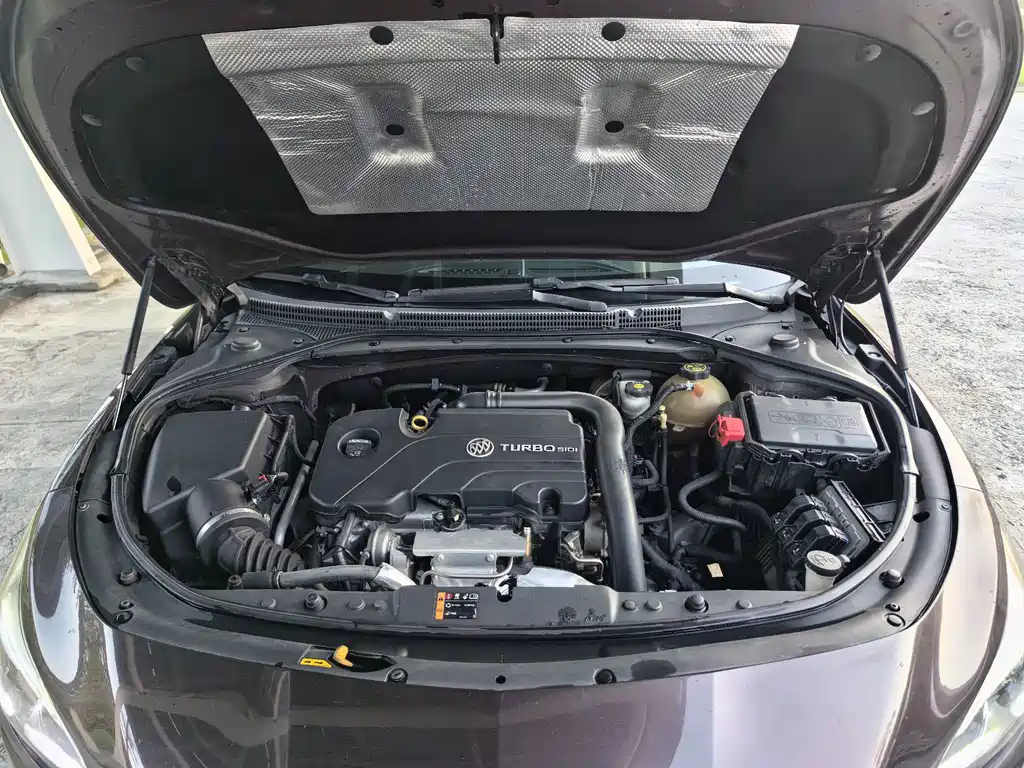 Buick LaCrosse — миниатюра 9