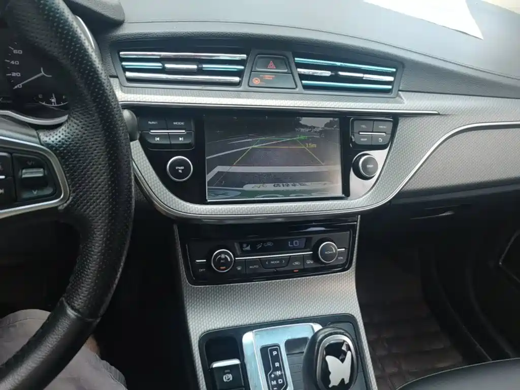Geely Emgrand GS — миниатюра 13