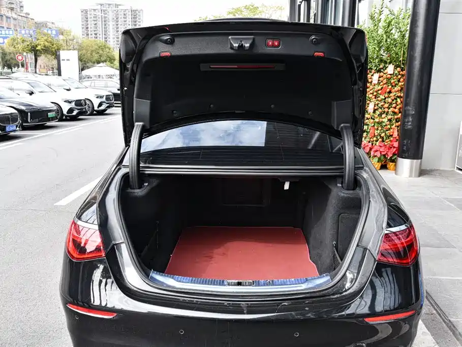 MERCEDES-BENZ S CLASS