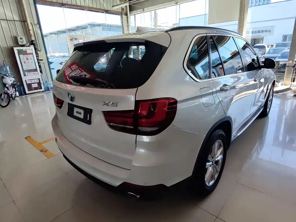 BMW X5 (Import) — миниатюра 16