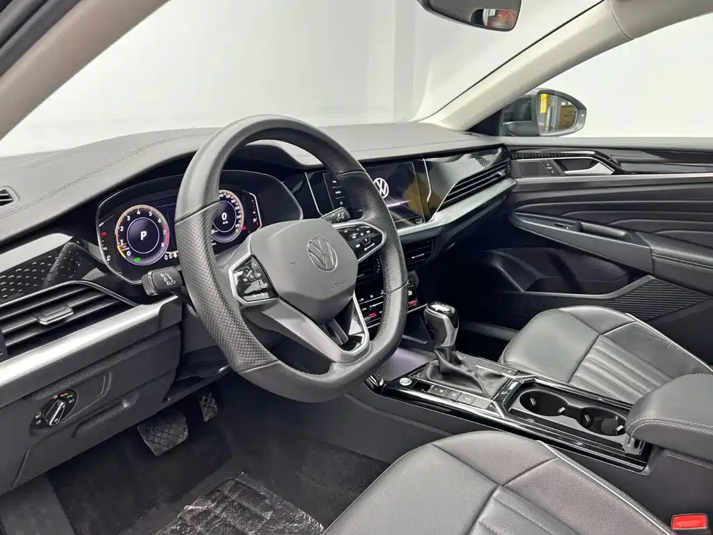 Volkswagen Passat Facelift 330TSI Starry Elite Edition, фото 13