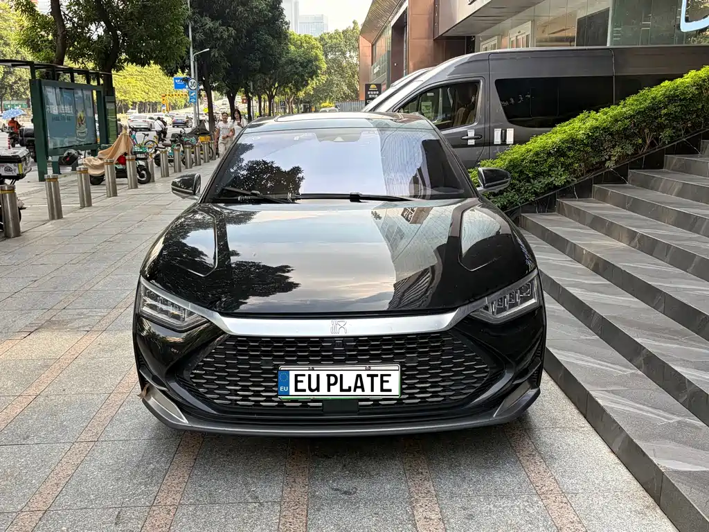 BYD Han — миниатюра 2