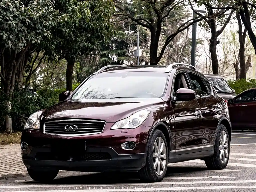 Infiniti QX50 (Import) 2013