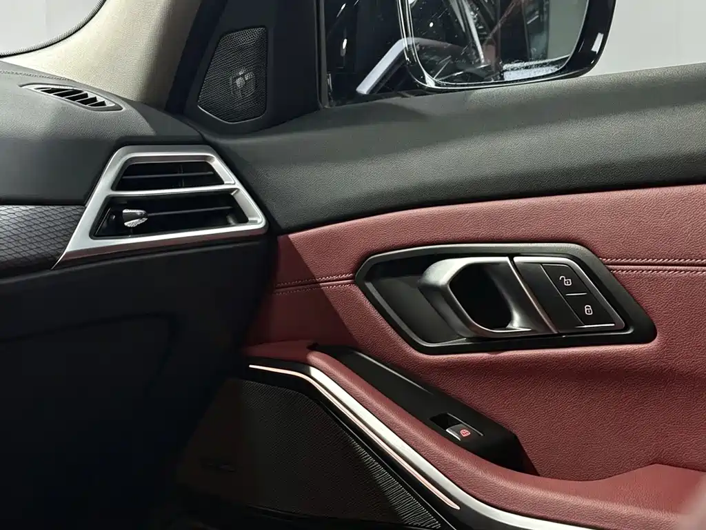 BMW 3 Series — миниатюра 10