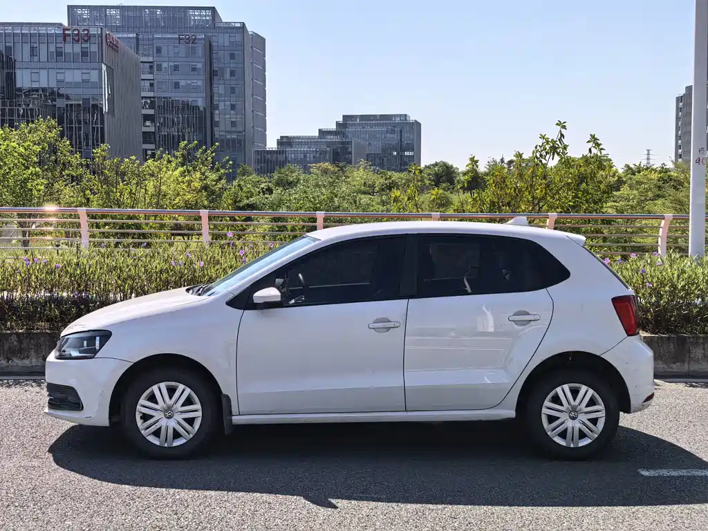 Volkswagen Polo — миниатюра 4