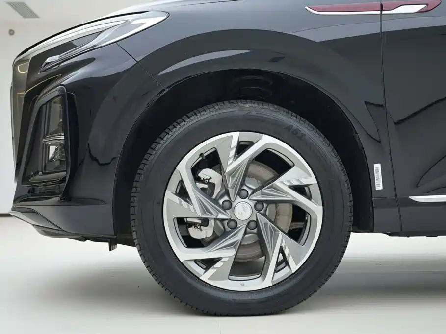 Hongqi Hongqi HS3 PHEV — миниатюра 15