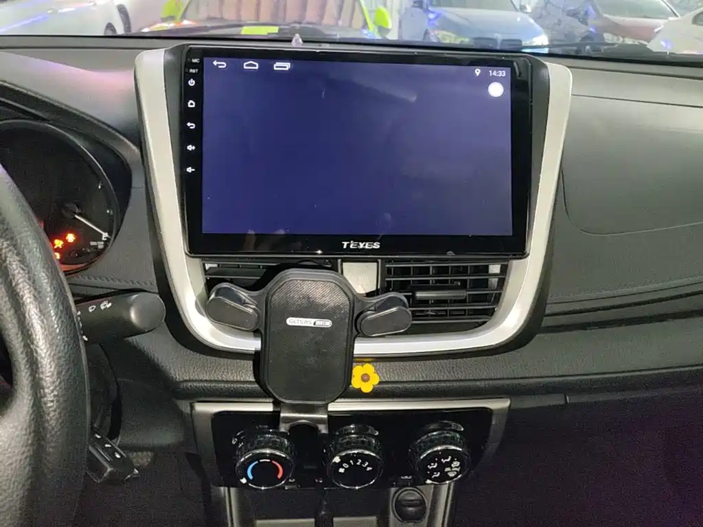 Toyota Yaris L — миниатюра 13