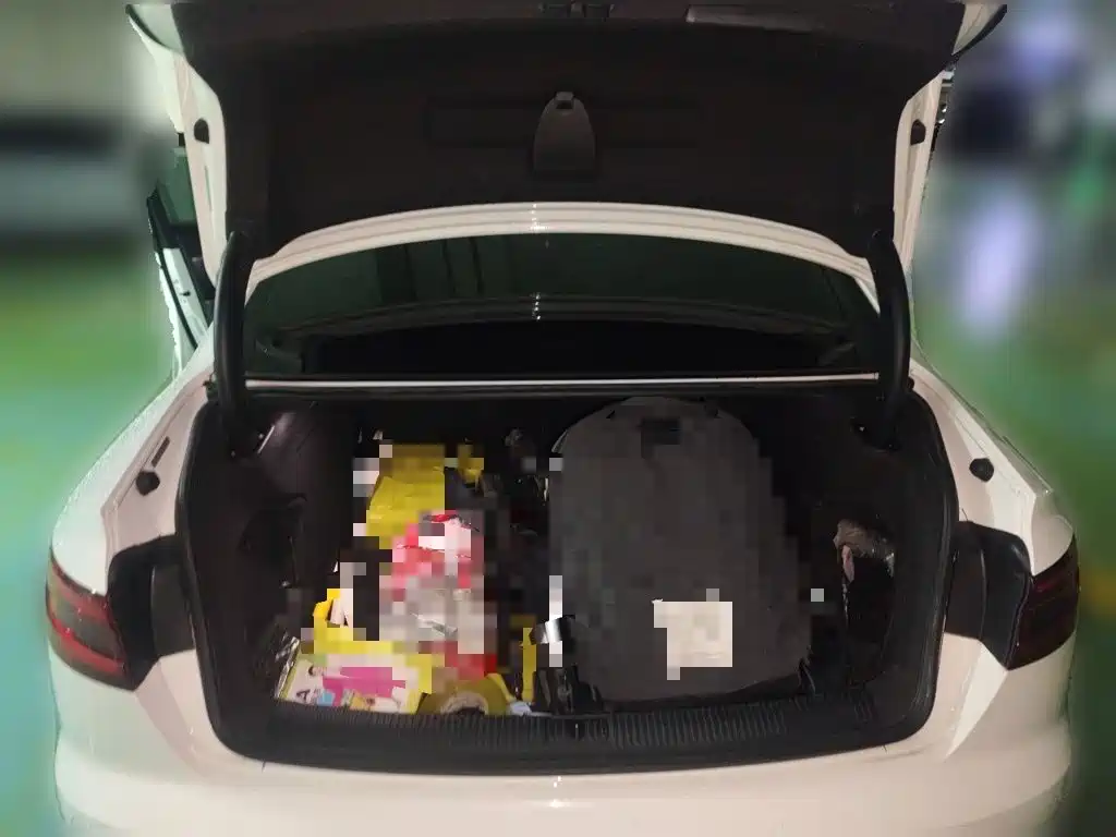 Audi A4L — миниатюра 10