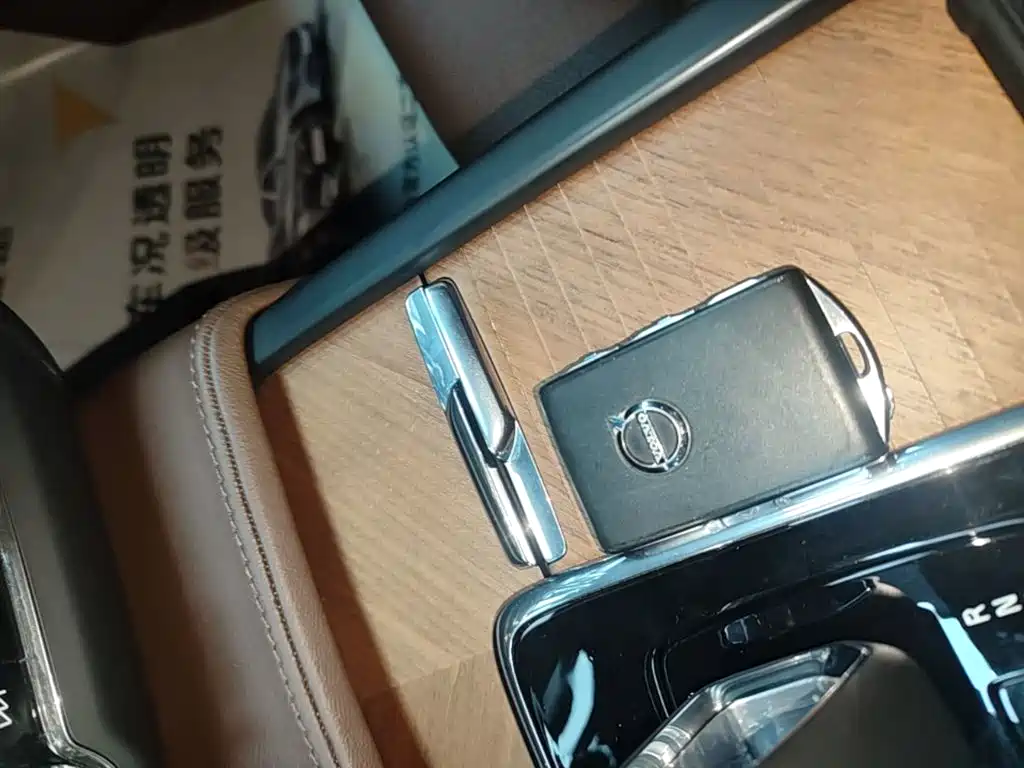 Volvo S90 — миниатюра 9