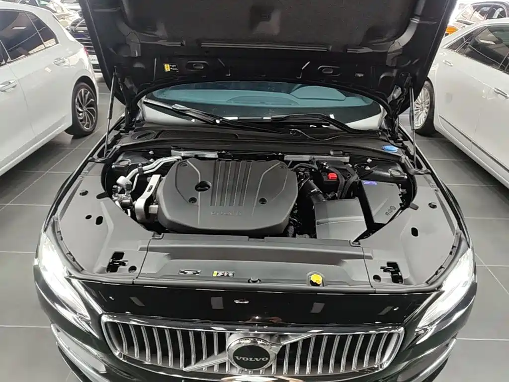 Volvo S90 — миниатюра 20