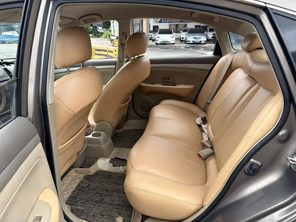 Nissan Sylphy — миниатюра 10
