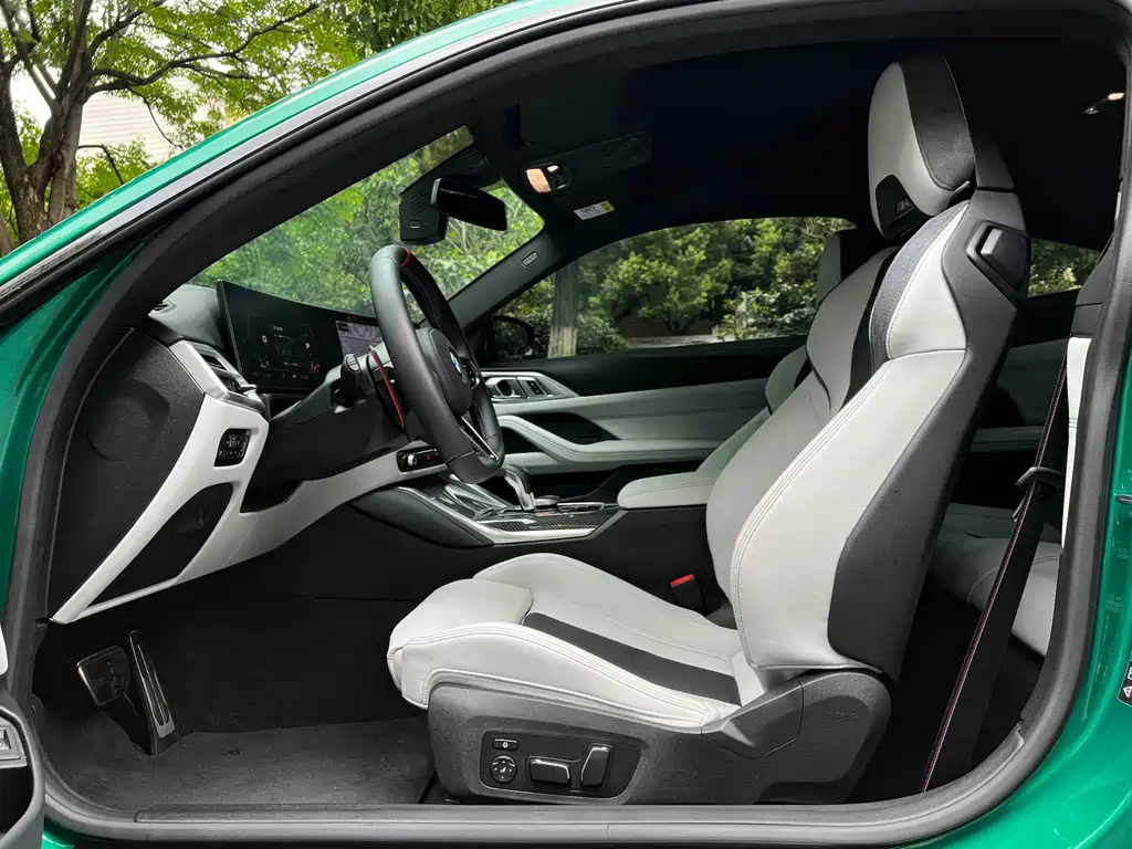 BMW M4 — миниатюра 7