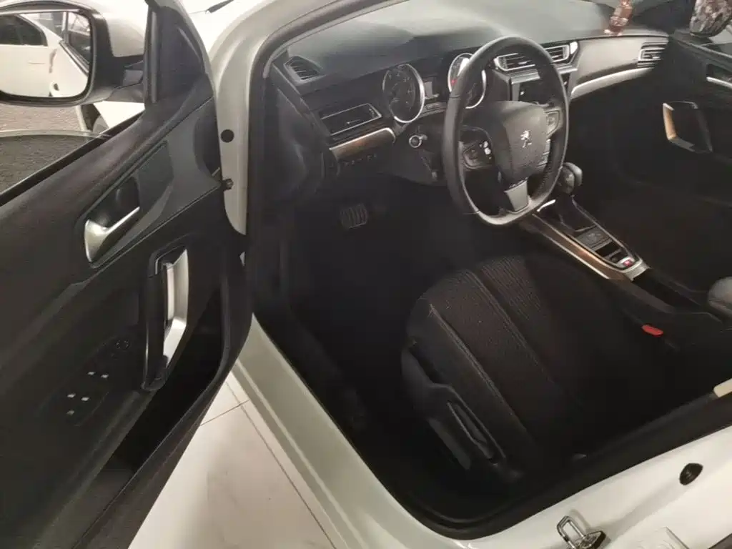Peugeot 408 — миниатюра 16