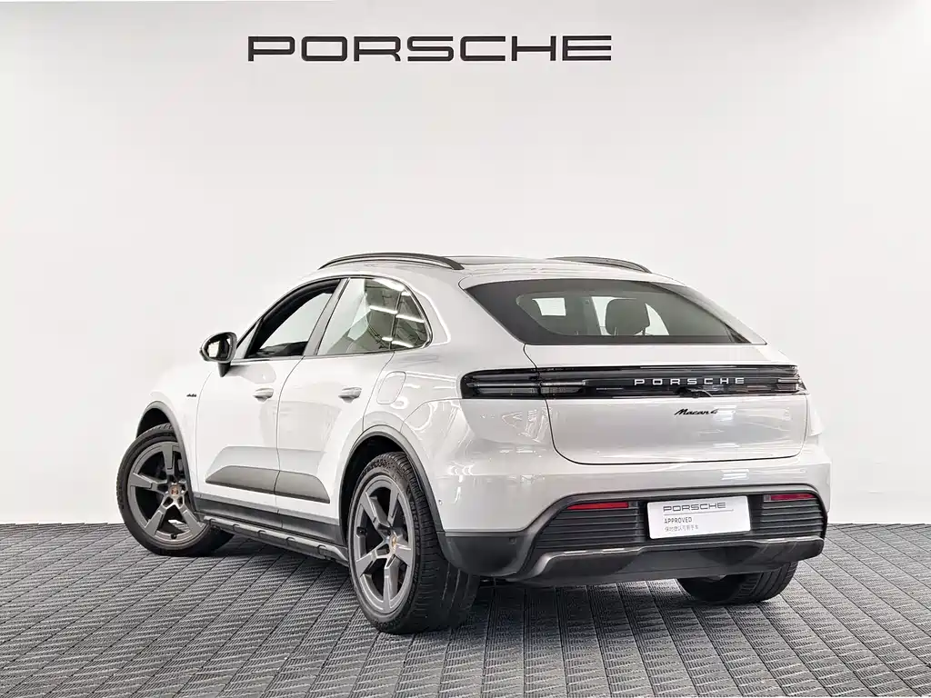 Porsche Macan EV — миниатюра 5