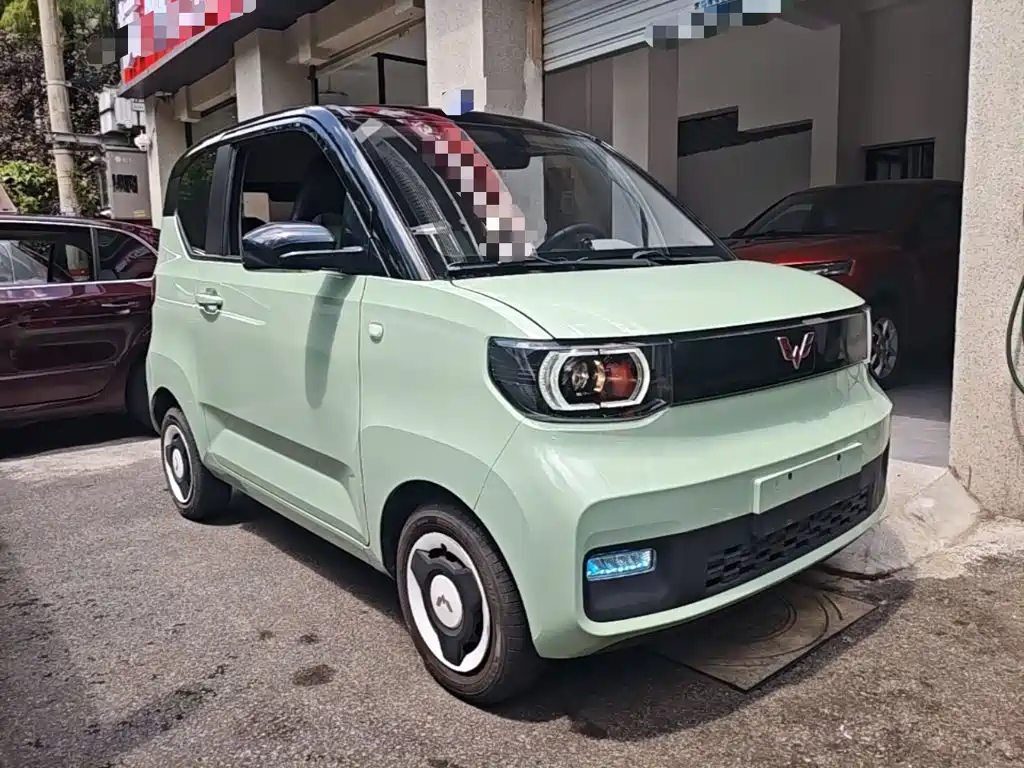 Wuling MINIEV — миниатюра 4