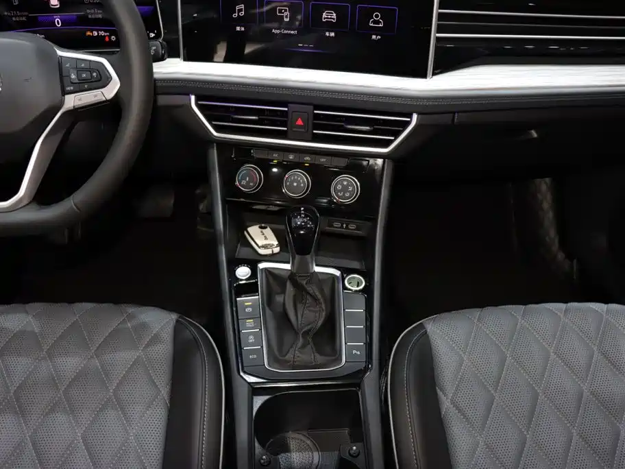 Volkswagen Sagitar — миниатюра 15