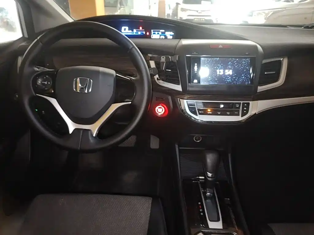 Honda Jade — миниатюра 10