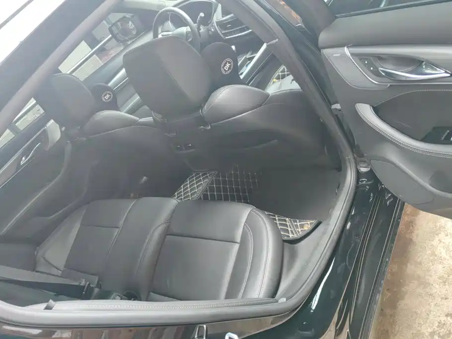 Cadillac CT5 — миниатюра 11