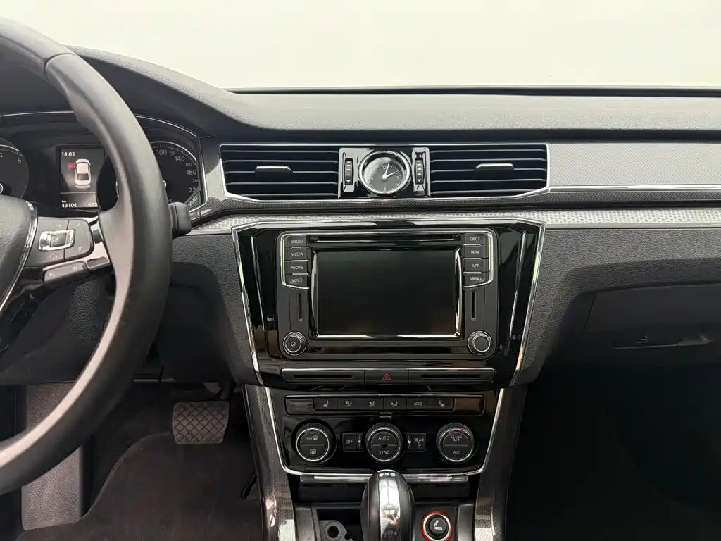 Volkswagen Passat — миниатюра 13