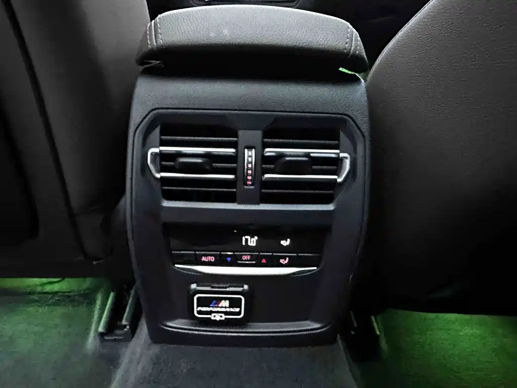 BMW 3 Series — миниатюра 19