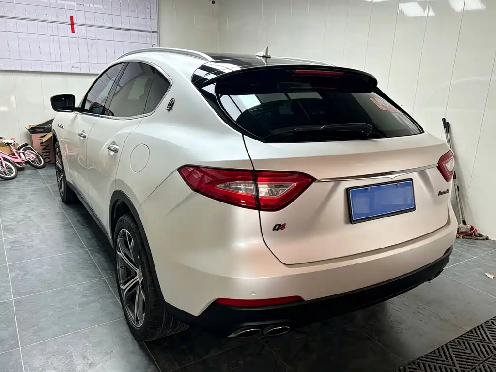 Maserati Levante — миниатюра 2
