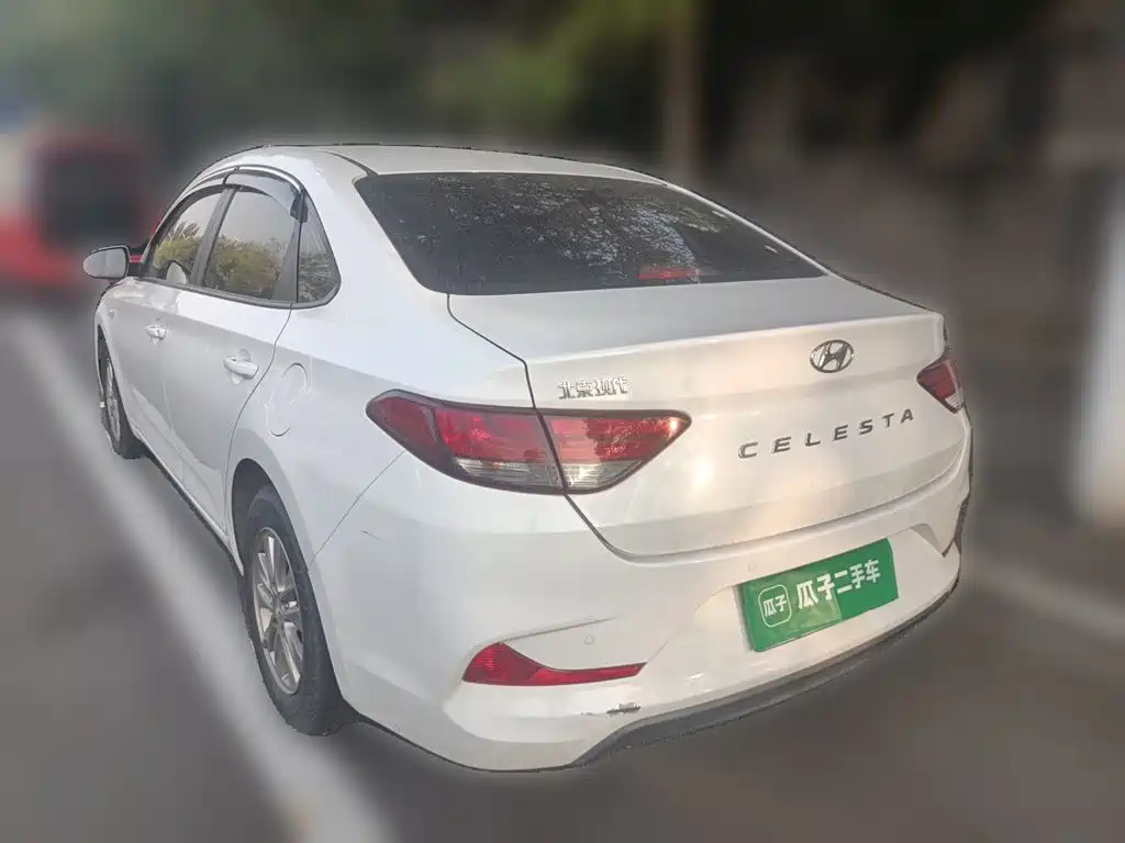 Hyundai Elantra — миниатюра 4