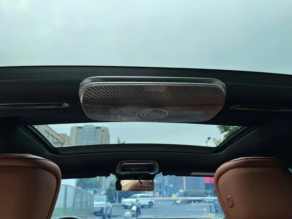 Mercedes-Benz S-Class — миниатюра 20