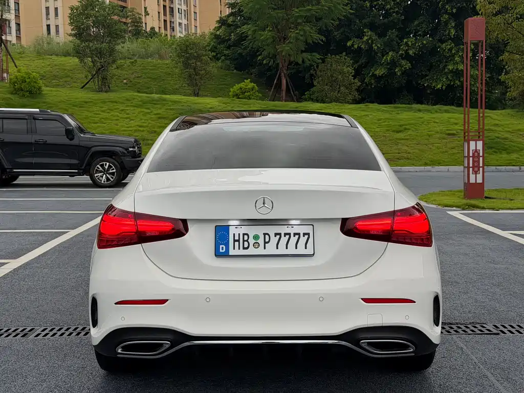 Mercedes-Benz A-Class — миниатюра 11