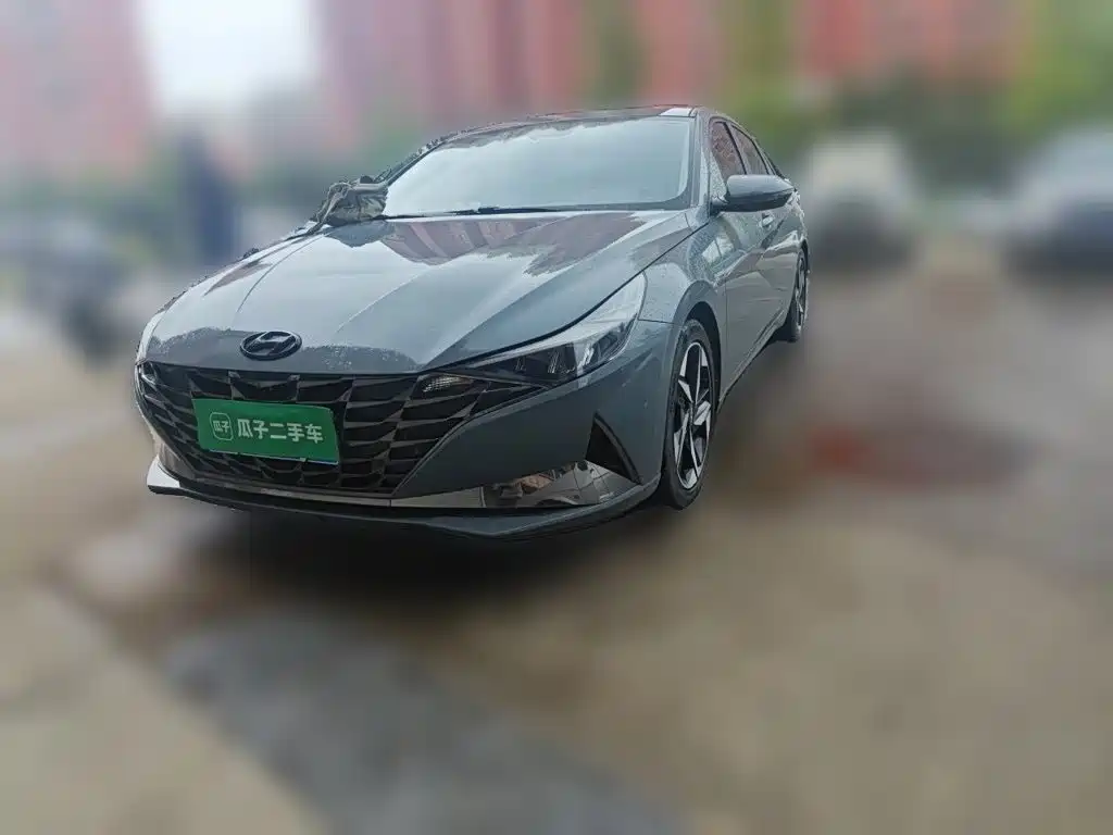 Hyundai Elantra