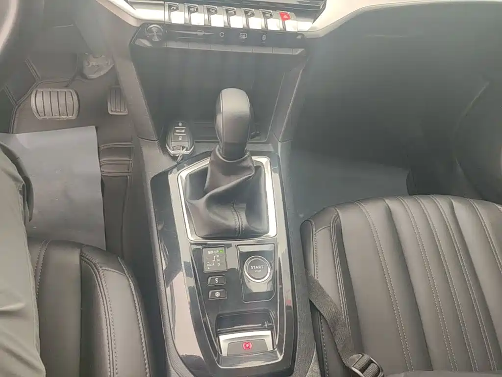 Peugeot 408 — миниатюра 14