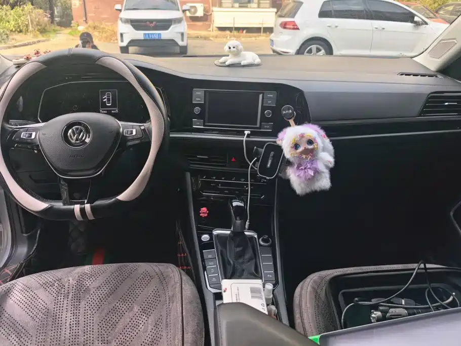 Volkswagen Sagitar — миниатюра 12