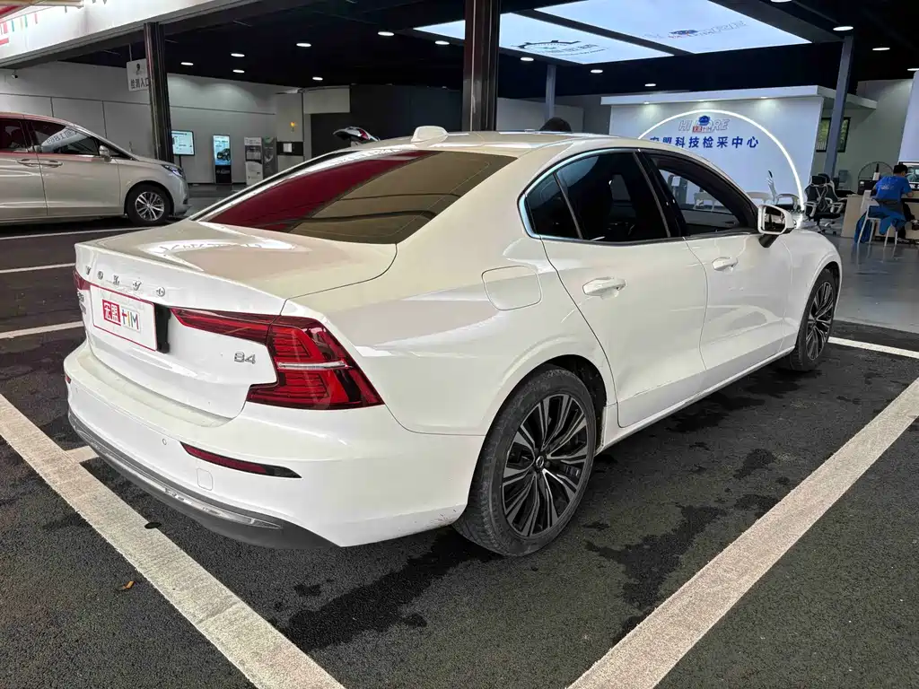 Volvo S60 — миниатюра 8