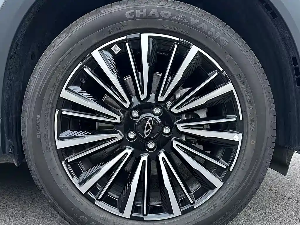Chery Tiggo 8 — миниатюра 12