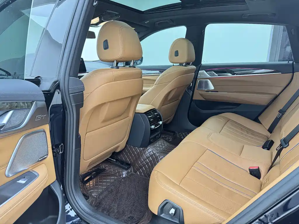 BMW 6 Series GT — миниатюра 6